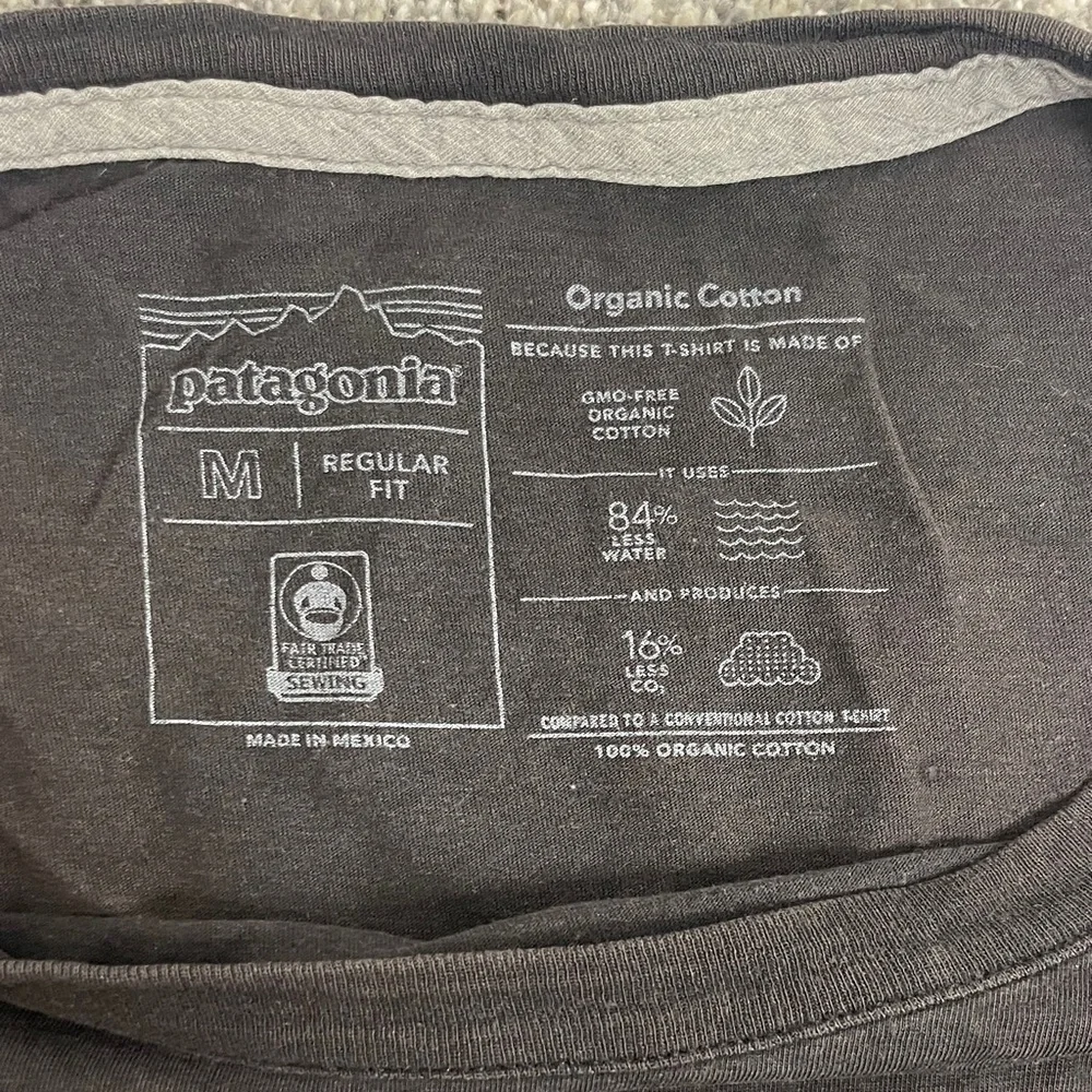 Patagonia Women’s Logo Tee - Picture 2 of 2